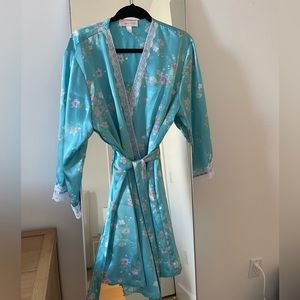Blue Satin Oscar de la Renta Robe L